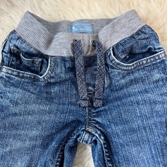 GAP Kids Slim Fit Sweat Waist Band Jeans Distressed 4T - Picture 4 of 5